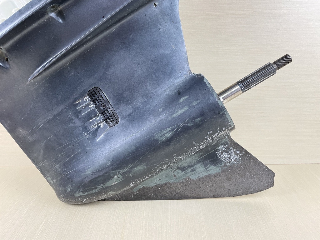 2002 Yamaha 225HP 4 Stroke 25" Lower Unit Gear Case RH 69J-45300-20-8D