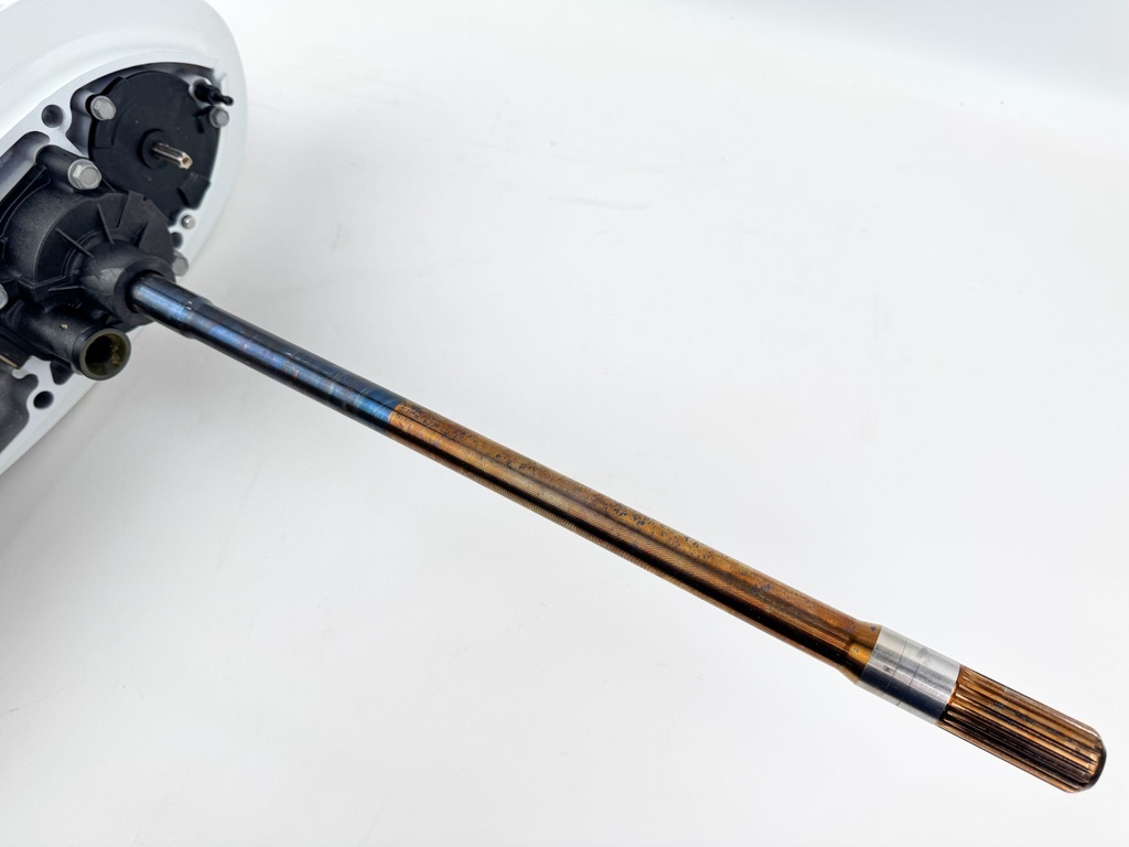 2001-18 Suzuki 115 140 HP 4 Stroke Outboard 20" Long Lower Unit Gear Case