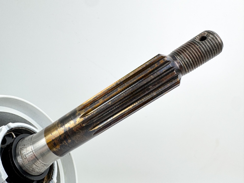 2001-18 Suzuki 115 140 HP 4 Stroke Outboard 20" Long Lower Unit Gear Case