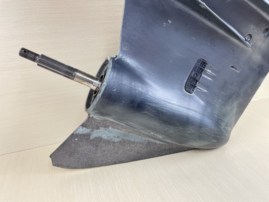 2002 Yamaha 225HP 4 Stroke 25" Lower Unit Gear Case RH 69J-45300-20-8D