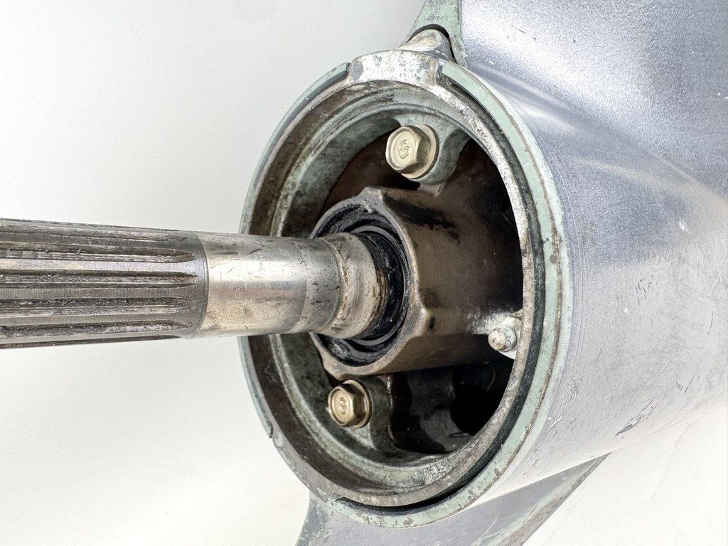 Yamaha 200 225 HP 4 Stroke Outboard 25" XL Lower Unit Gear Case RH 2002-2015