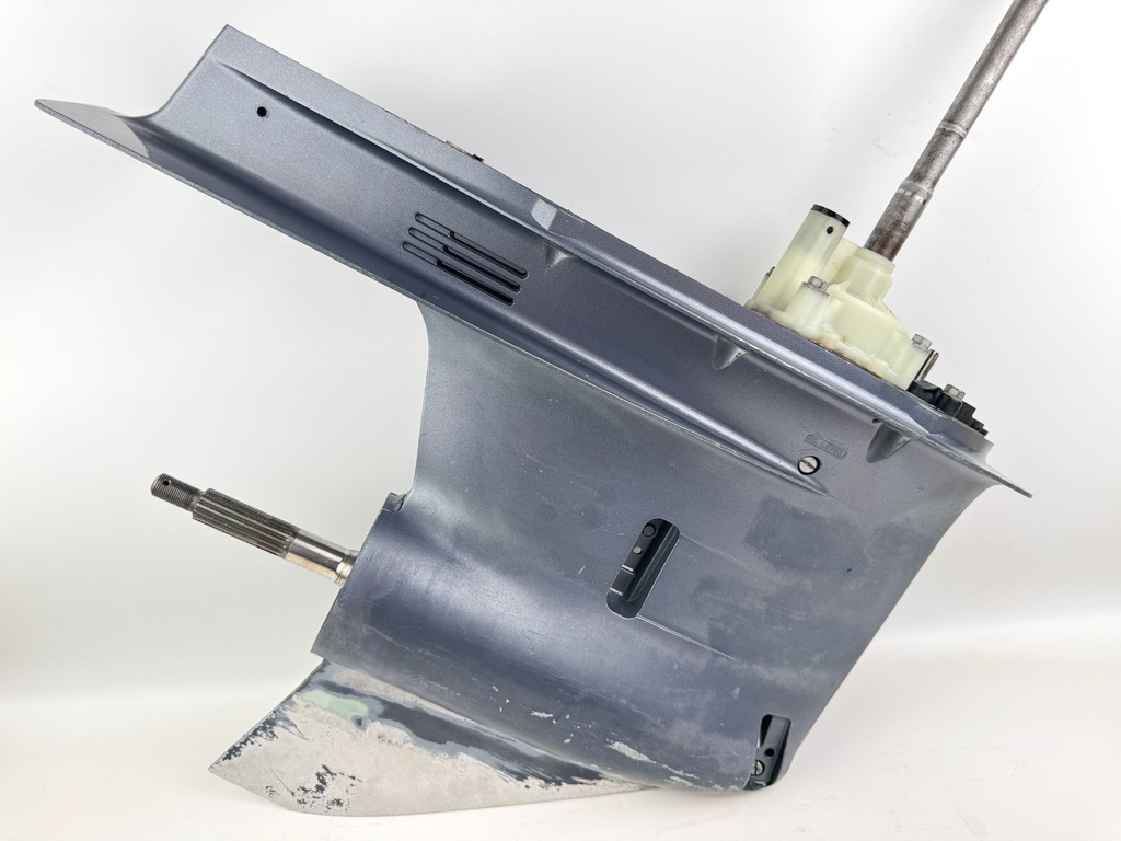 Yamaha 250HP F250 3.3L 25" Shaft Lower Unit Gear Case RH Standard Rotation