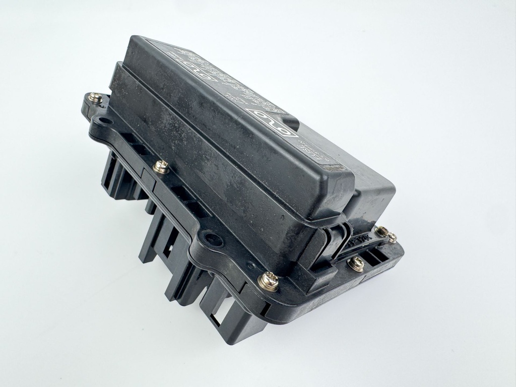 2012 Yamaha 300 HP 4 Stroke Outboard Fuse Box 6CE-82170-00-00 OEM