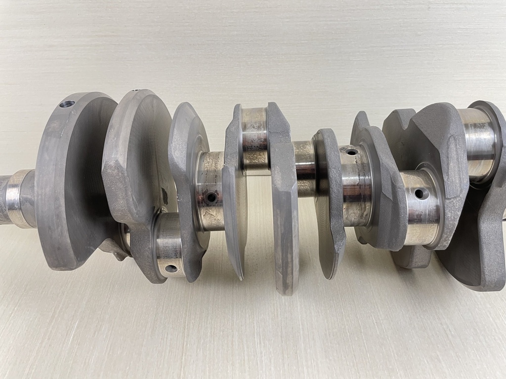 2002 Yamaha 225HP 4 Stroke Outboard Crankshaft Assembly 69J-11411-00-00