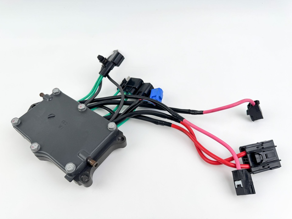 2012 Yamaha 300 HP 4 Stroke Outboard Rectifier & Regulator 6CE-81960-00-00 Damaged