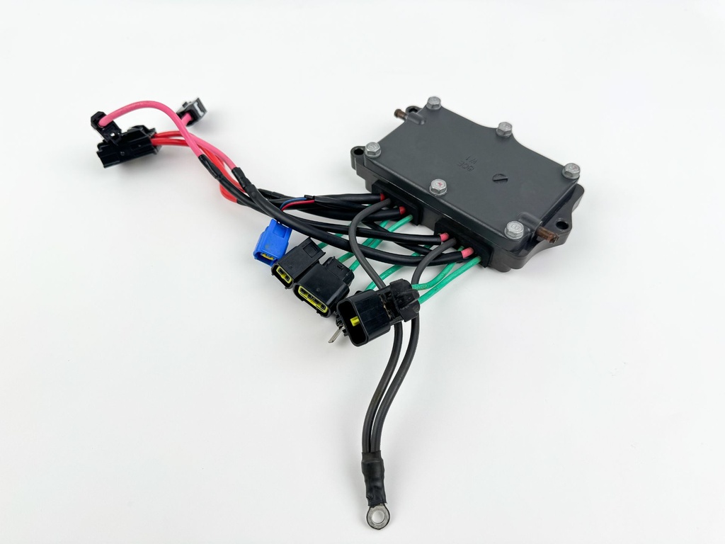 2012 Yamaha 300 HP 4 Stroke Outboard Rectifier & Regulator 6CE-81960-00-00 Damaged