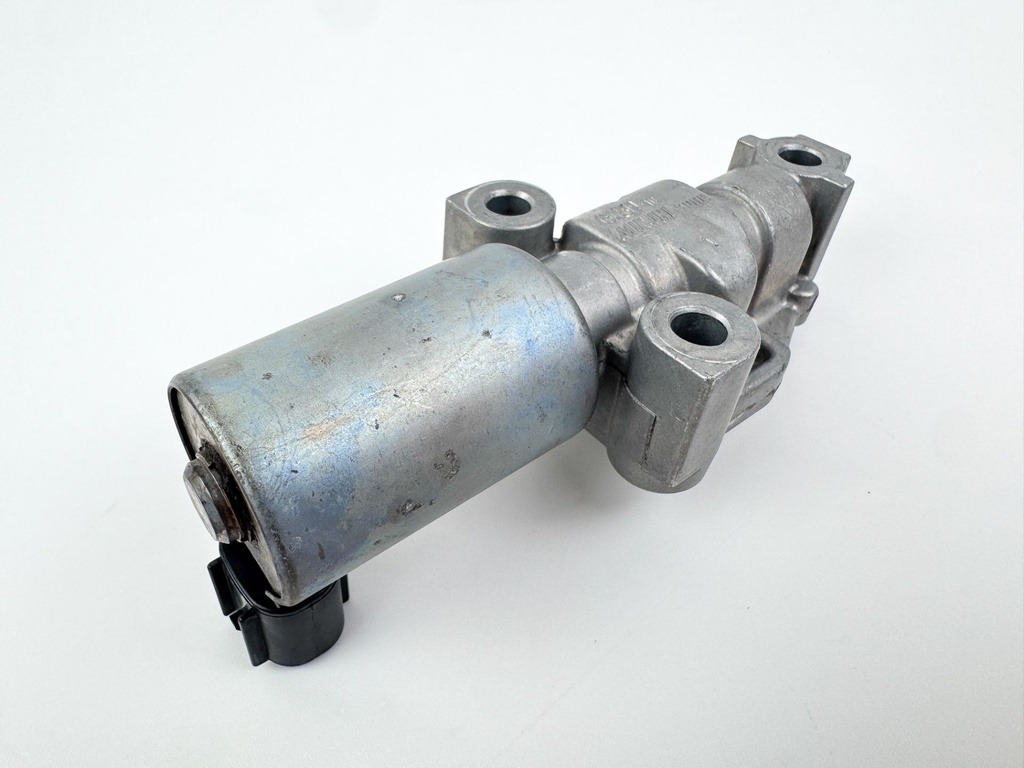 2012 Yamaha 300 HP 4 Stroke Outboard Solenoid Valve 6CB-86120-00-00 OEM