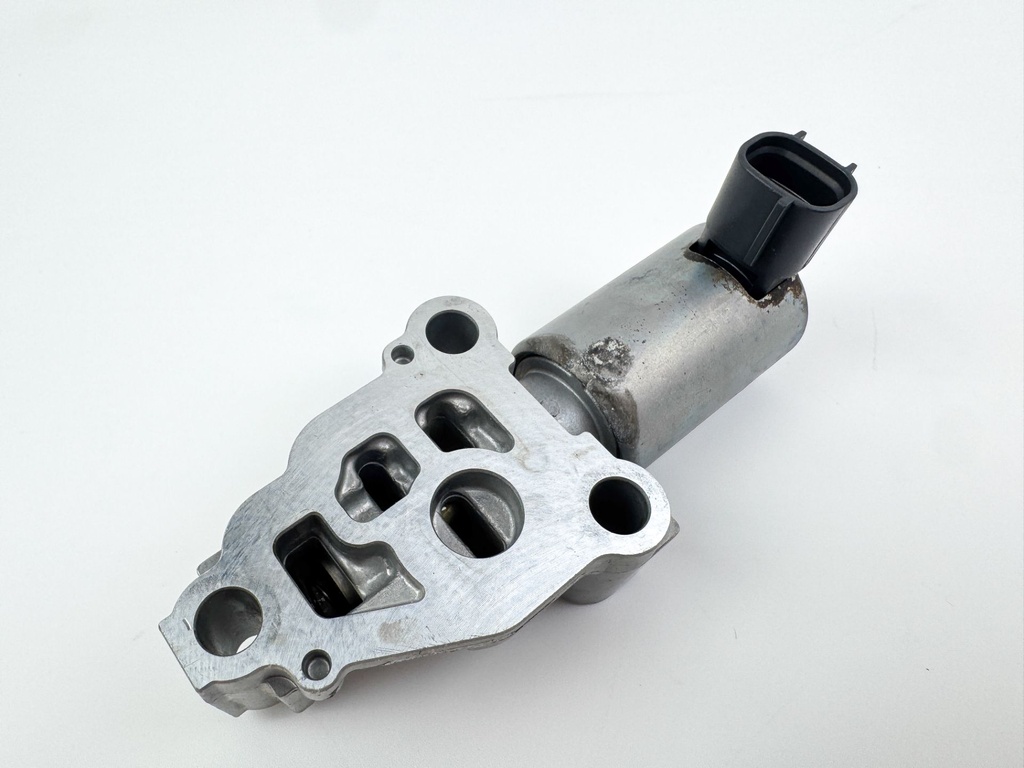 2012 Yamaha 300 HP 4 Stroke Outboard Solenoid Valve 6CB-86120-00-00 OEM