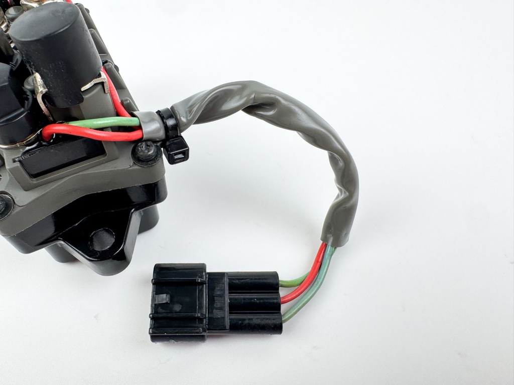 2012 Yamaha 300 HP 4 Stroke Outboard Trim Tilt Relay 6AW-81950-00-00 OEM