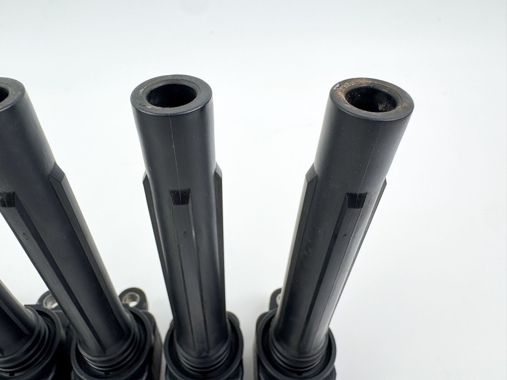 2012 Yamaha 300 HP 4 Stroke Outboard Ignition Coil Set 6CB-82310-00-00 OEM