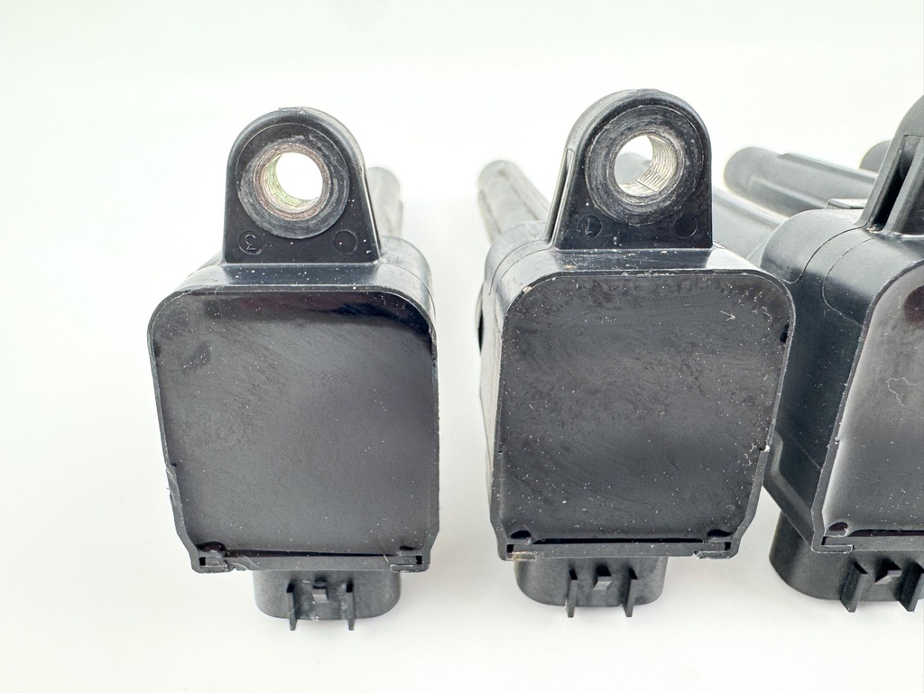 2012 Yamaha 300 HP 4 Stroke Outboard Ignition Coil Set 6CB-82310-00-00 OEM