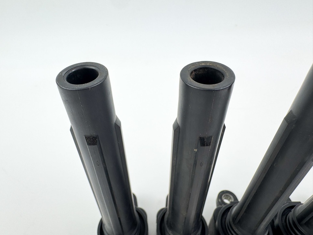 2012 Yamaha 300 HP 4 Stroke Outboard Ignition Coil Set 6CB-82310-00-00 OEM