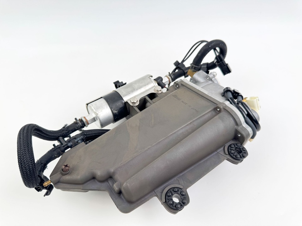 2012 Yamaha 300 HP 4 Stroke Outboard VST Float Chamber Assembly 6CB-14180-03-00 OEM