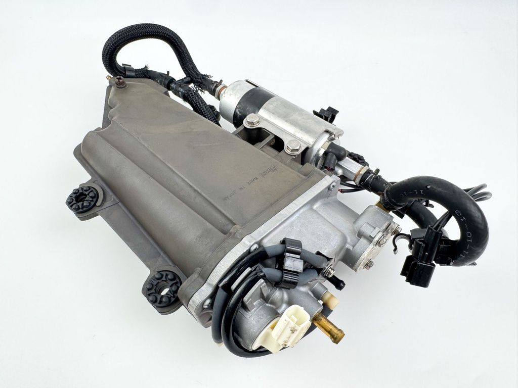 2012 Yamaha 300 HP 4 Stroke Outboard VST Float Chamber Assembly 6CB-14180-03-00 OEM