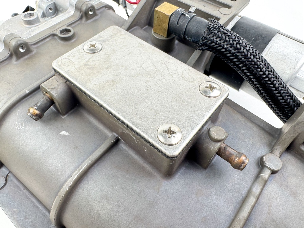 2012 Yamaha 300 HP 4 Stroke Outboard VST Float Chamber Assembly 6CB-14180-03-00 OEM