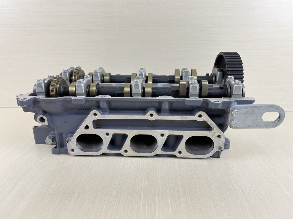 2002 Yamaha 225HP 4 Stroke Outboard Starboard Right Cylinder Head Assembly 69J-W009A-01-1S