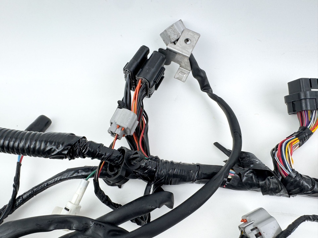 2012 Yamaha 300 HP 4 Stroke Outboard Engine Wire Harness 6CE-82590-10-00 OEM
