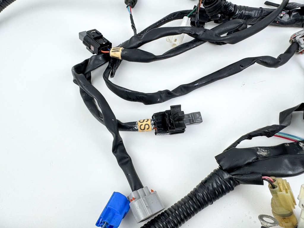 2012 Yamaha 300 HP 4 Stroke Outboard Engine Wire Harness 6CE-82590-10-00 OEM