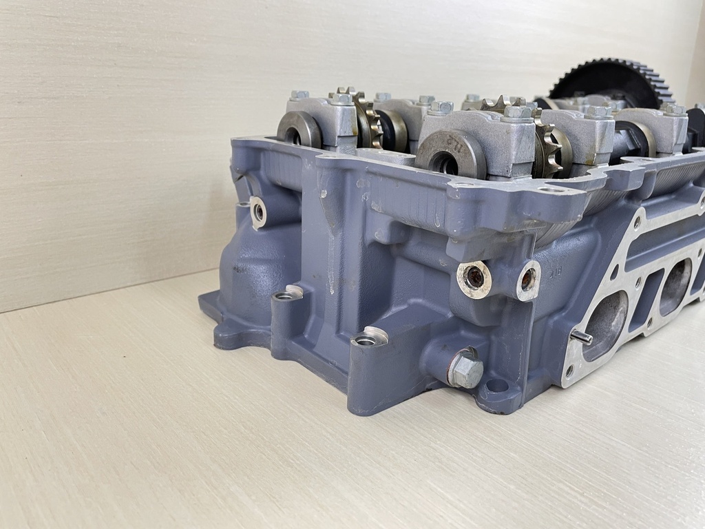 2002 Yamaha 225HP 4 Stroke Outboard Starboard Right Cylinder Head Assembly 69J-W009A-01-1S