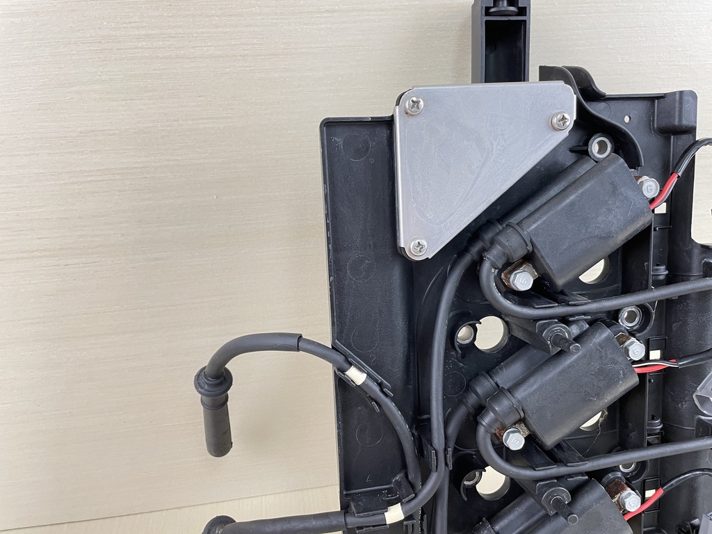 2002 Yamaha 225HP 4 Stroke Outboard Ignition Coil Assembly Set 69J-82310-00-00