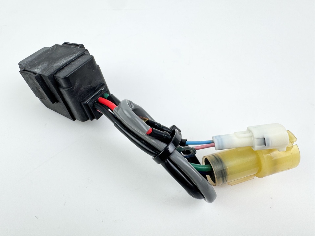 2011 Suzuki 115 HP 4 Stroke Outboard Trim Tilt Relay 38410-93J12 OEM