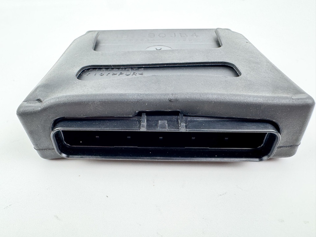 2011 Suzuki 115 HP 4 Stroke Outboard Engine Control Unit ECU 33920-90JB4 OEM