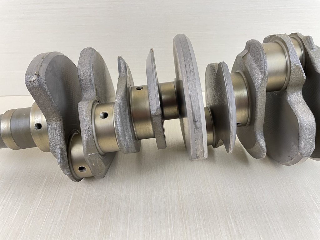 2003 Yamaha 225HP 4 Stroke Outboard Crankshaft Assembly 69J-11411-00-00