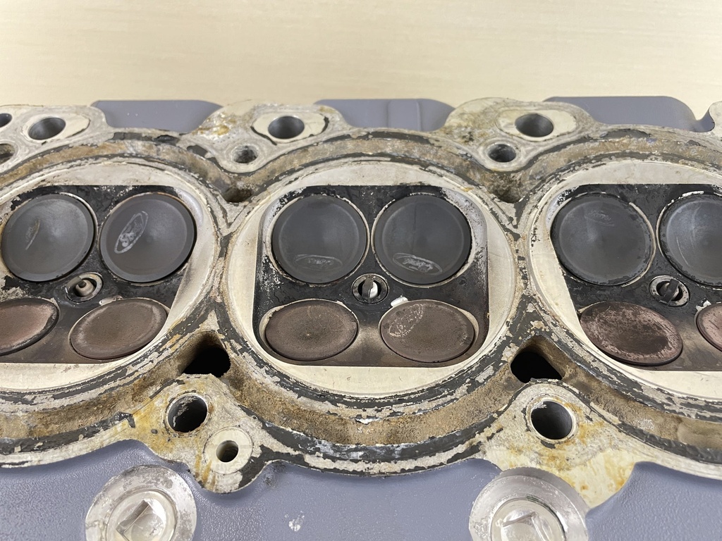 2003 Yamaha 225HP 4 Stroke Starboard Right Cylinder Head Assembly 69J-W009A-01-1S