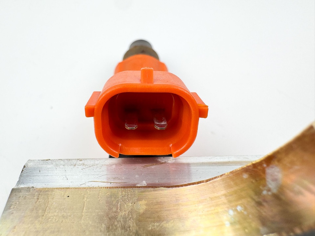 2011 Suzuki 115 HP 4 Stroke Outboard Fuel Injector Set W/ Rail 15710-65D00 OEM