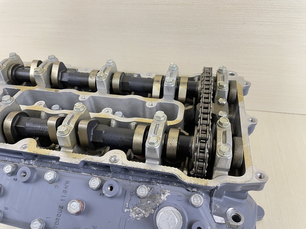 2003 Yamaha 225HP 4 Stroke Starboard Right Cylinder Head Assembly 69J-W009A-01-1S