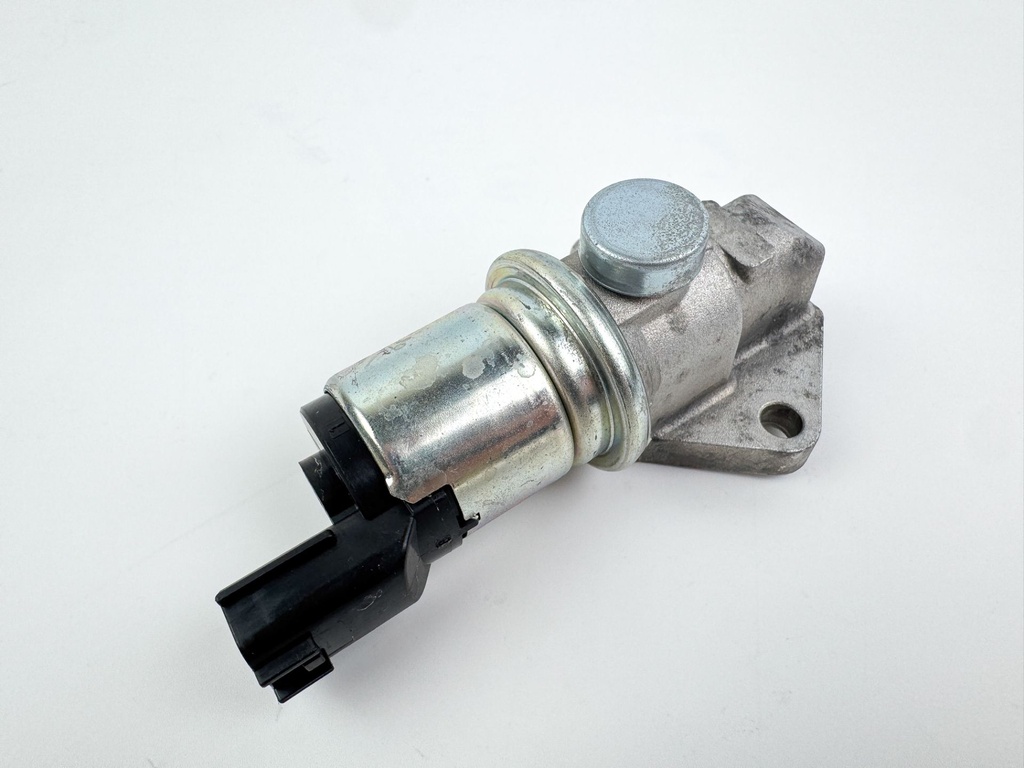 2011 Suzuki 115 HP 4 Stroke Outboard IAC Idle Air Control Valve 18137-77E00 OEM