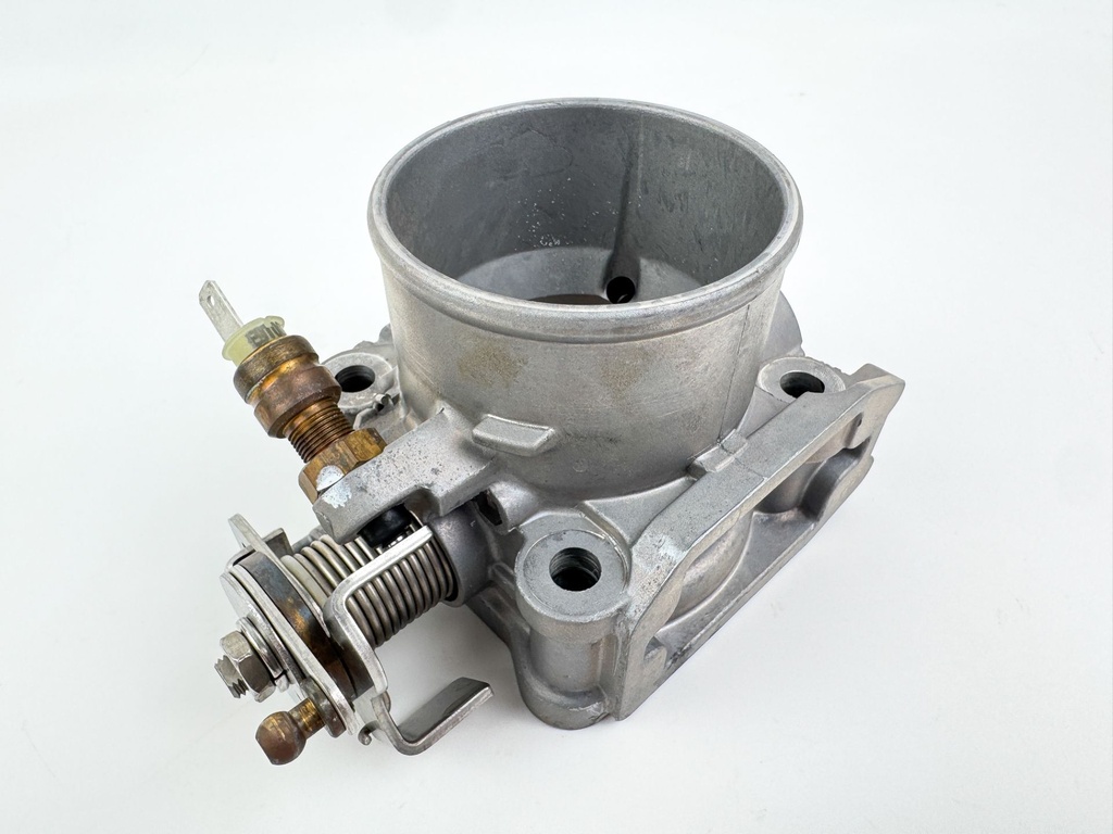 2011 Suzuki 115 HP 4 Stroke Outboard Throttle Body Assembly 13300-90J00 OEM