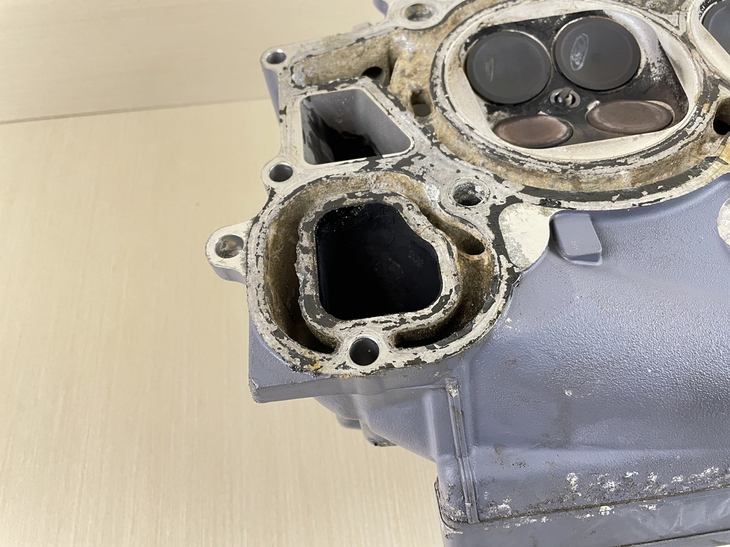 2003 Yamaha 225HP 4 Stroke Starboard Right Cylinder Head Assembly 69J-W009A-01-1S