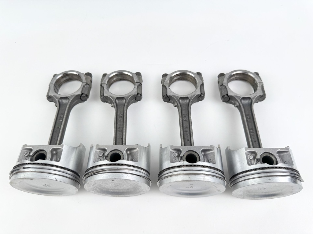 2011 Suzuki 115 HP 4 Stroke Outboard Piston & Connecting Rod Set 12111-90J01 OEM