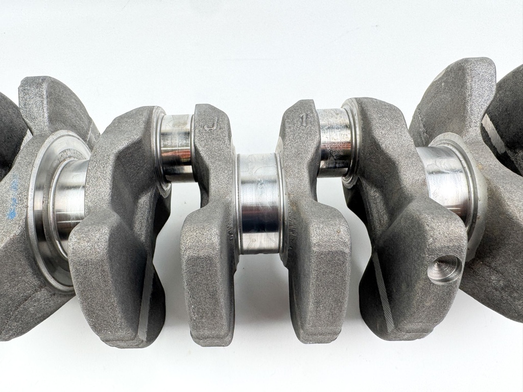 2011 Suzuki 115 HP 4 Stroke Outboard Crankshaft 12200-92861 OEM