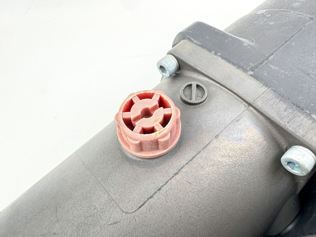 Johnson Suzuki DF 70 90 115 HP Outboard 4 Stroke Power Tilt Trim Unit Assembly