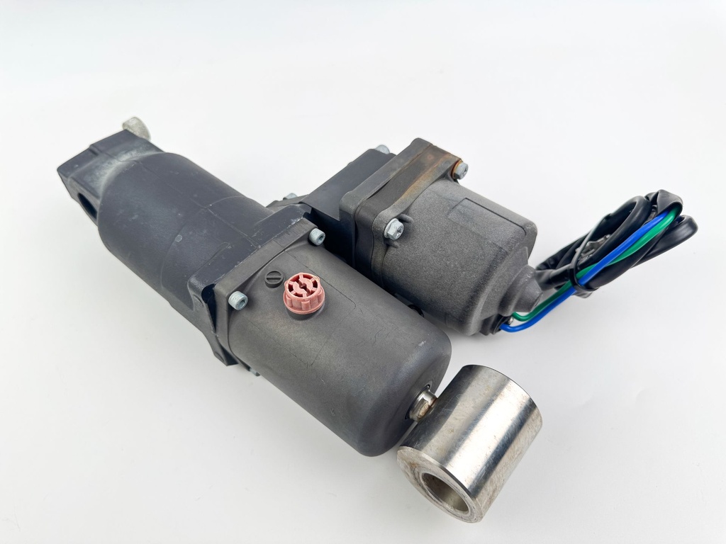 Johnson Suzuki DF 70 90 115 HP Outboard 4 Stroke Power Tilt Trim Unit Assembly