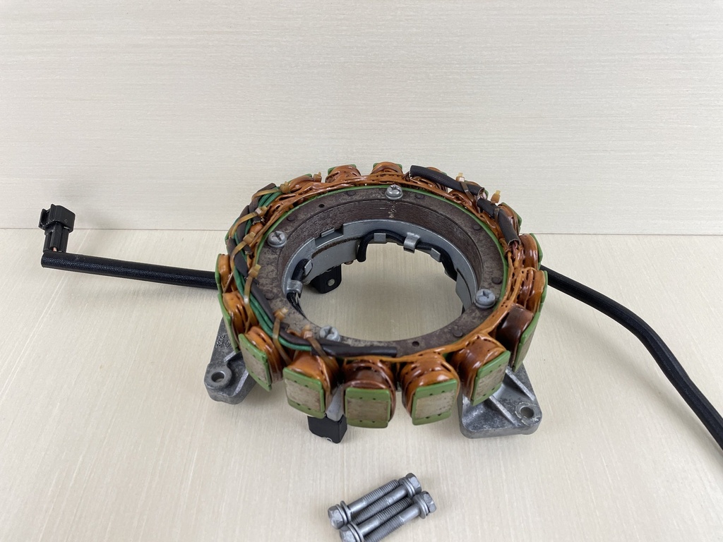 2003 Yamaha 225HP 4 Stroke Outboard Stator Pulser Base Assembly 69J-81460-00-00