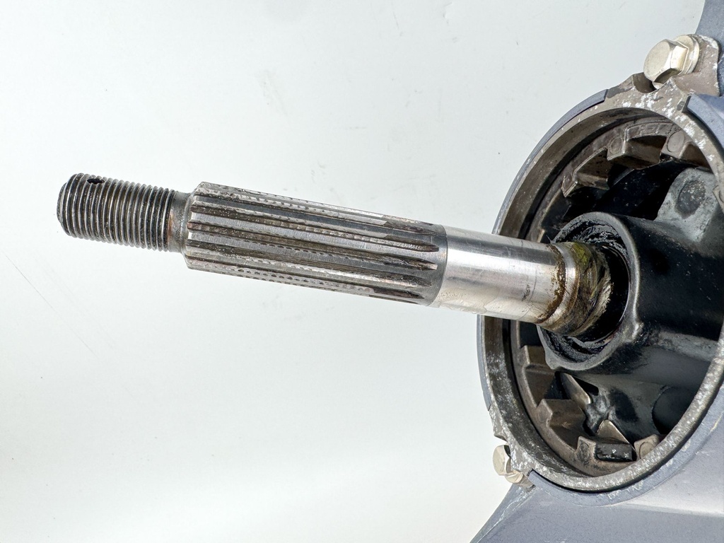 Yamaha LF250 LF300 HP 4.2L 25" Lower Unit Gear Case LH Counter 6CF-45300-00-8D