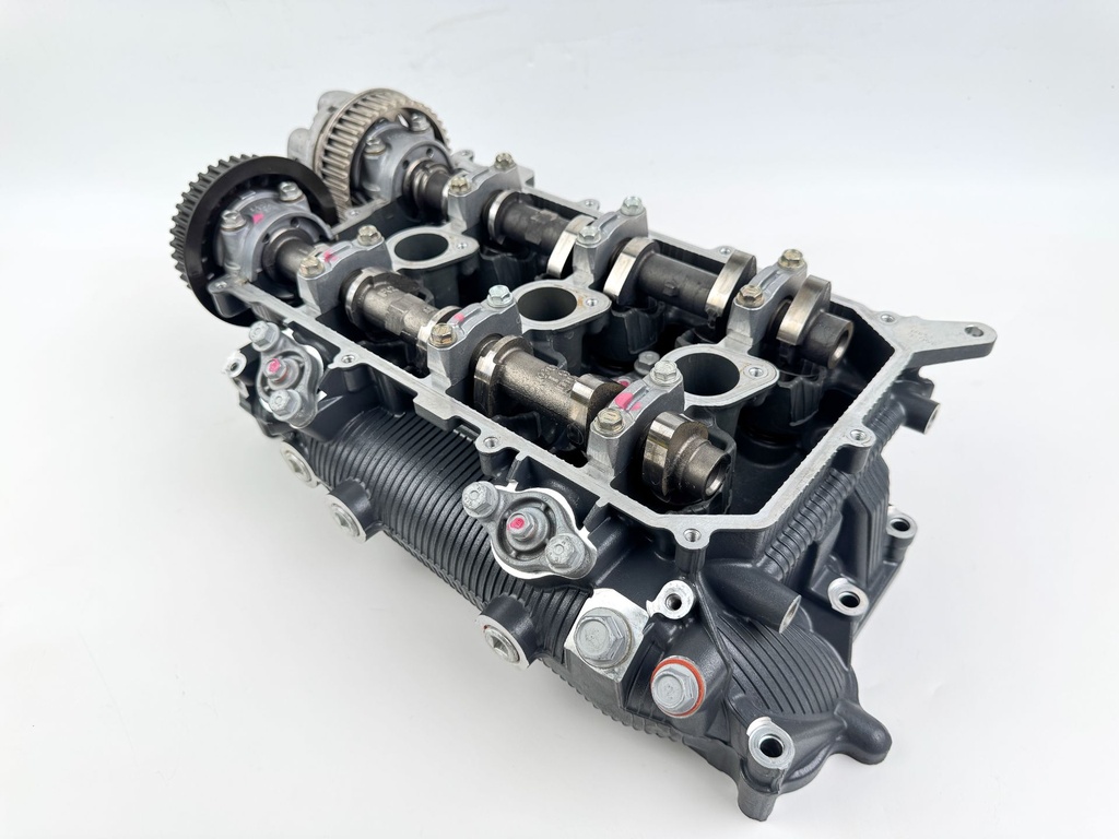 2012 Yamaha 300 HP 4 Stroke Outboard Starboard Cylinder Head 6CE-W009A-00-9S OEM