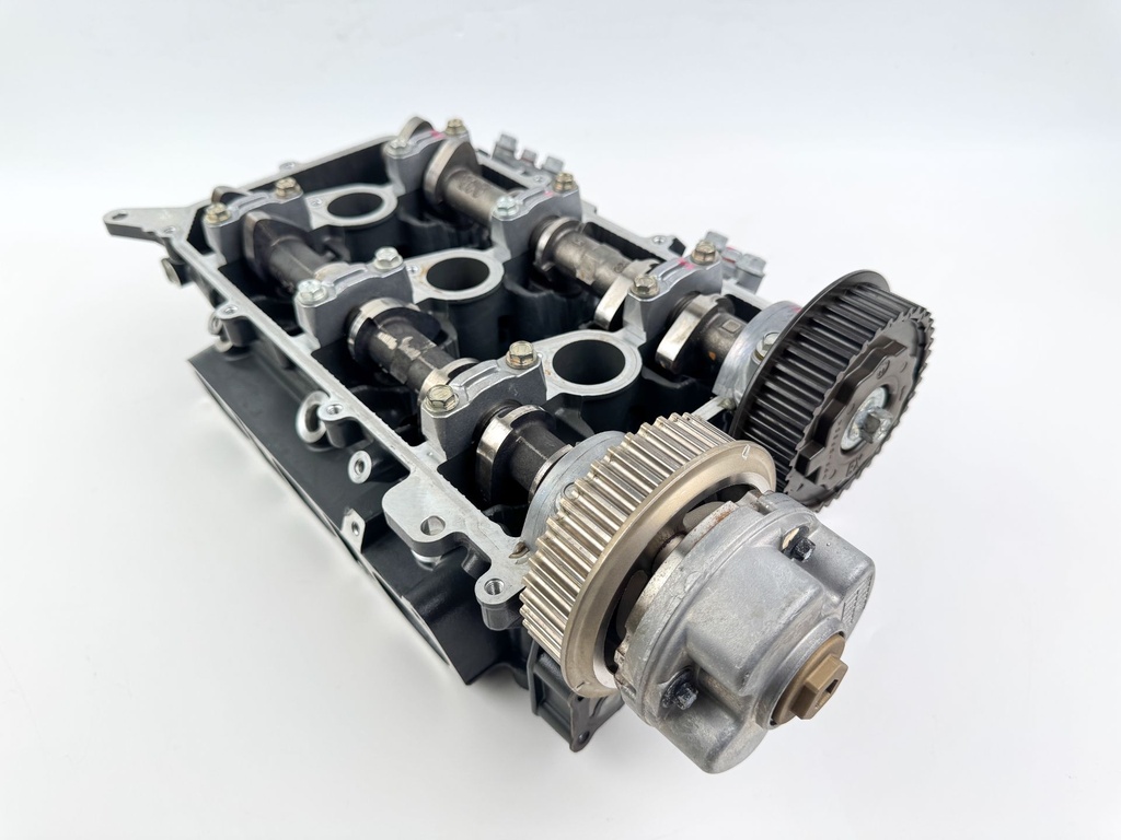 2012 Yamaha 300 HP 4 Stroke Outboard Starboard Cylinder Head 6CE-W009A-00-9S OEM