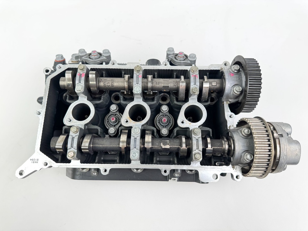 2012 Yamaha 300 HP 4 Stroke Outboard Starboard Cylinder Head 6CE-W009A-00-9S OEM