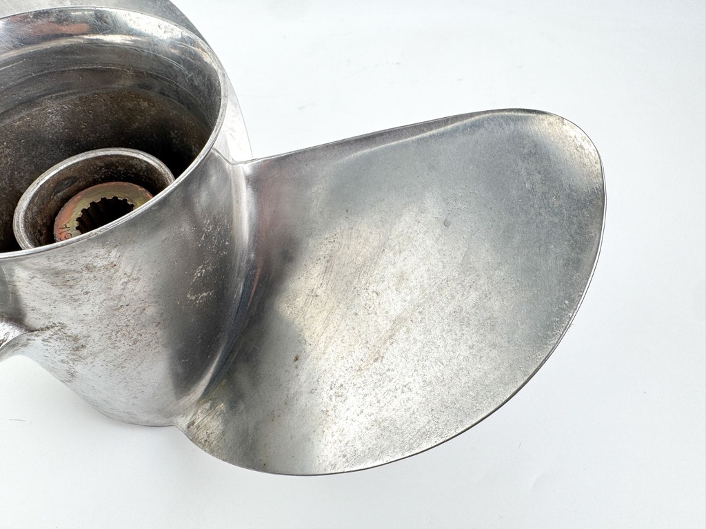 Yamaha Stainless Steel 3 Blade Prop Propeller 15 1/4" x 17P RH Standard