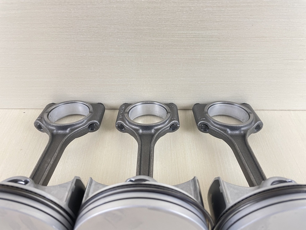 2015 Mercury 90HP 4 Stroke Piston & Connecting Rod Set of 3 8M0100259