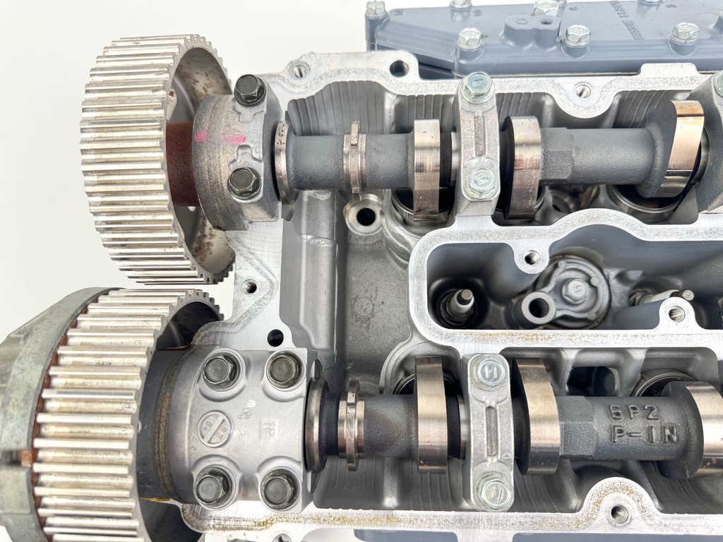 2006 Yamaha 250 HP 4 Stroke Outboard Port Cylinder Head 6P2-W009C-01-1S OEM