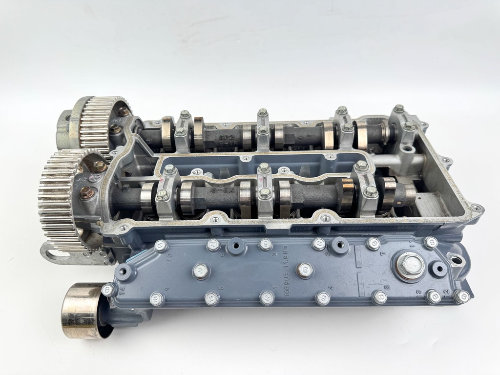 2006 Yamaha 250 HP 4 Stroke Outboard Starboard Cylinder Head 6P2-W009A-01-1S OEM