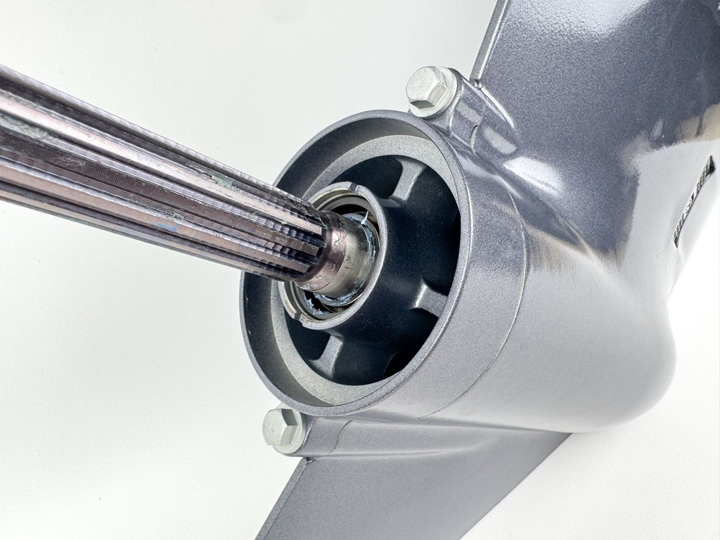 2002 + Yamaha 50 60 HP 4 Stroke Outboard 20" Long Lower Assembly New