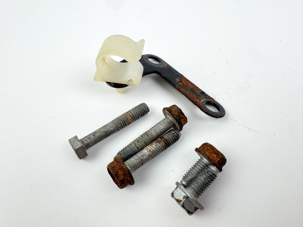 2003 Honda 90 HP 4 Stroke Outboard Cable Cover Plate 40151-ZW1-000ZA OEM