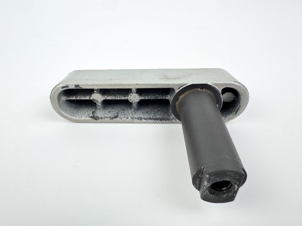 2003 Honda 90 HP 4 Stroke Outboard Latch Handle 63201-ZW1-000ZA OEM