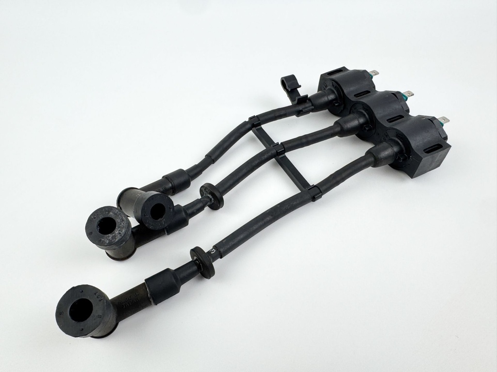 2005 Honda 40 HP 4 Stroke Outboard Ignition Coil Set 30500-ZW4-H01 OEM